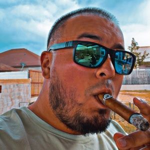 Meet your Posher, Javier